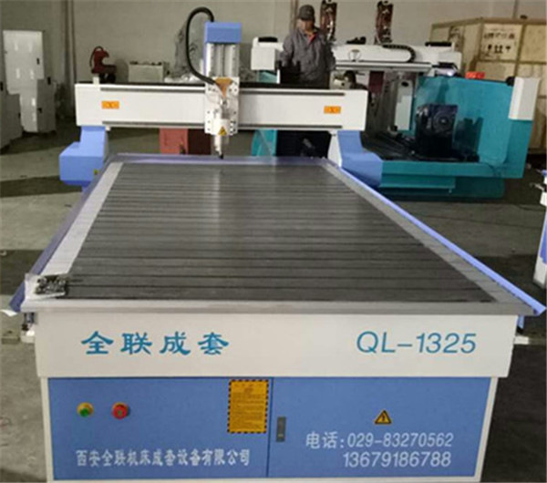 數控雕刻機(ji) 數控雕刻(ke)機