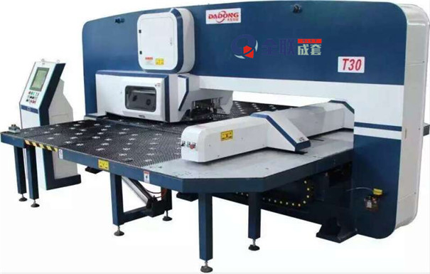 閉式(shì)液壓數控轉塔(ta)沖床 閉式液壓數控(kòng)轉塔沖床