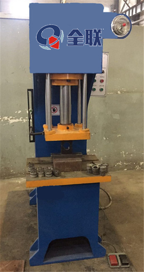 西安(an)單柱液壓機(jī) 西安單柱(zhu)液壓機