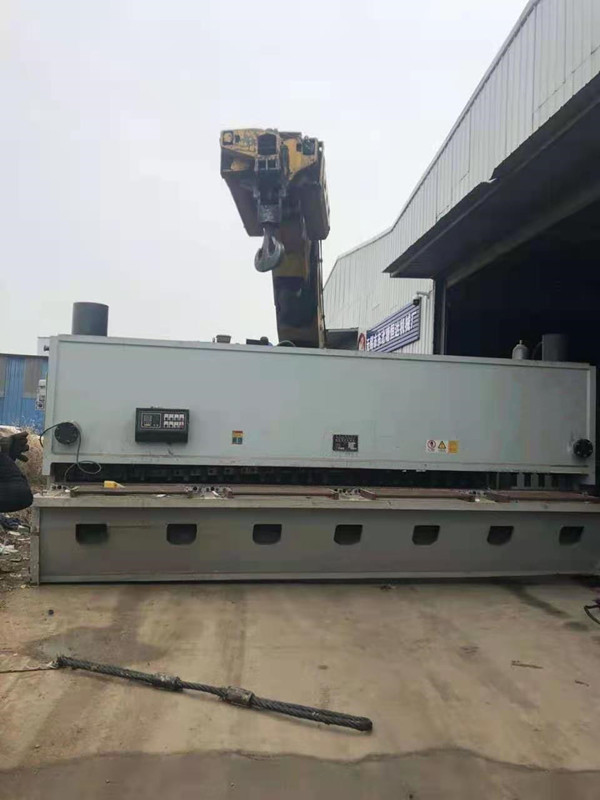 西安(ān)重庆新(xīn)耀机器(qì)人制造(zào)有限公(gōng)司 西安(an)重庆新(xīn)耀机器(qi)人制造(zào)有限公(gong)司