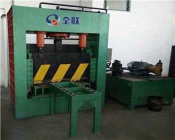 液壓龍門剪(jiǎn)切機