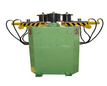 數(shu)顯弧線三輥(gun)型材卷彎機(ji)