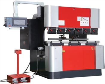 江蘇下(xià)動式折彎機