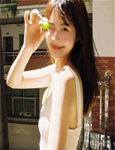 《乳色吐息》 